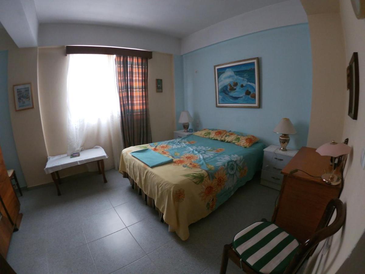 Central Condos Sarande Bagian luar foto